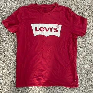 Levi’s t shirt